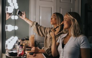 Dating Profile Selfie Awareness!-min